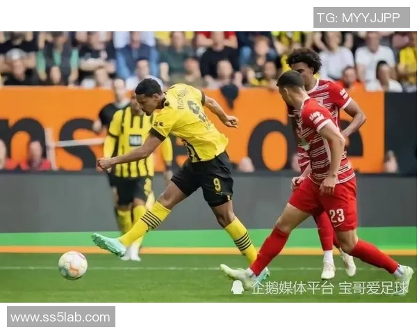 曼城友谊赛大胜多特蒙德五球狂潮引发全场热烈反响